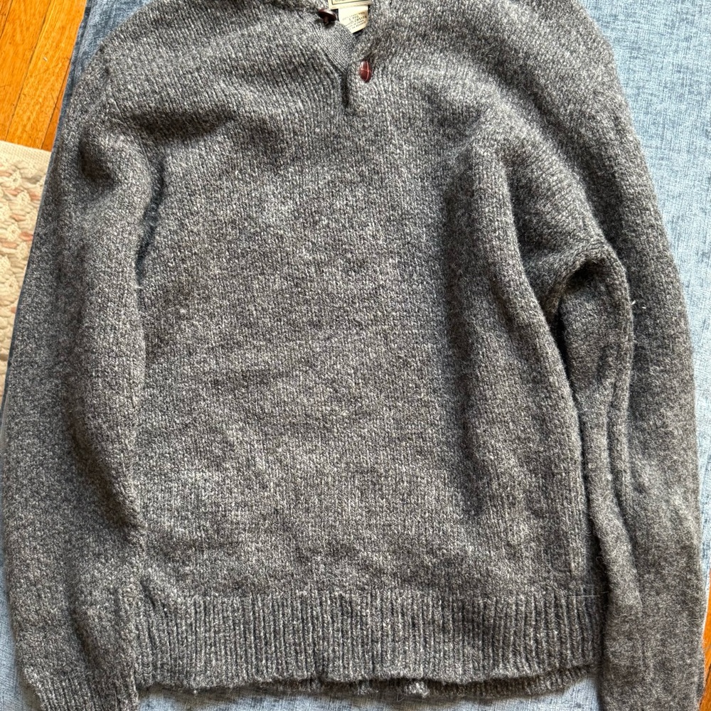 Men's Gray Sweater